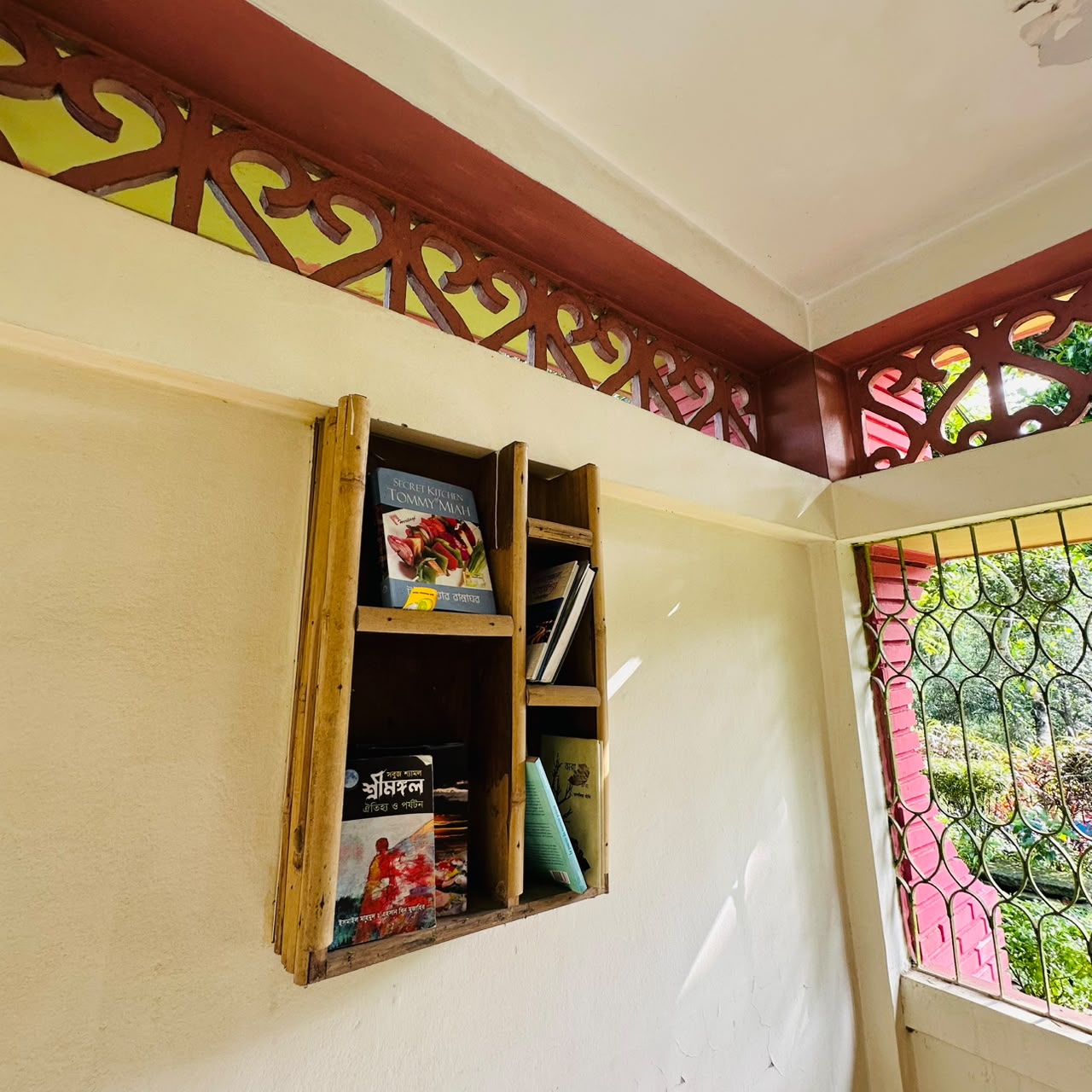 Bashonti Couple Villa exterior — Litchibari Eco Resort Sreemangal